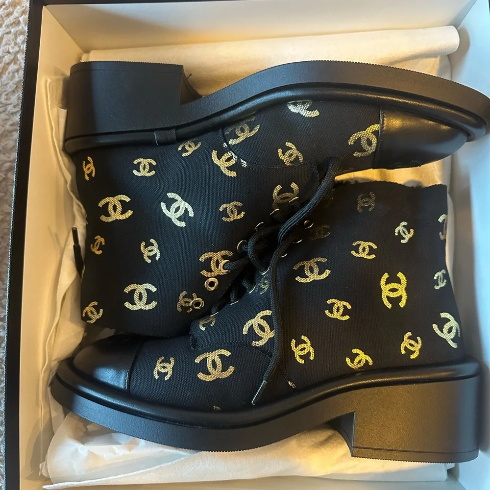 CHANEL Women's Black and Gold Combat Boots - Picture 5 of 7